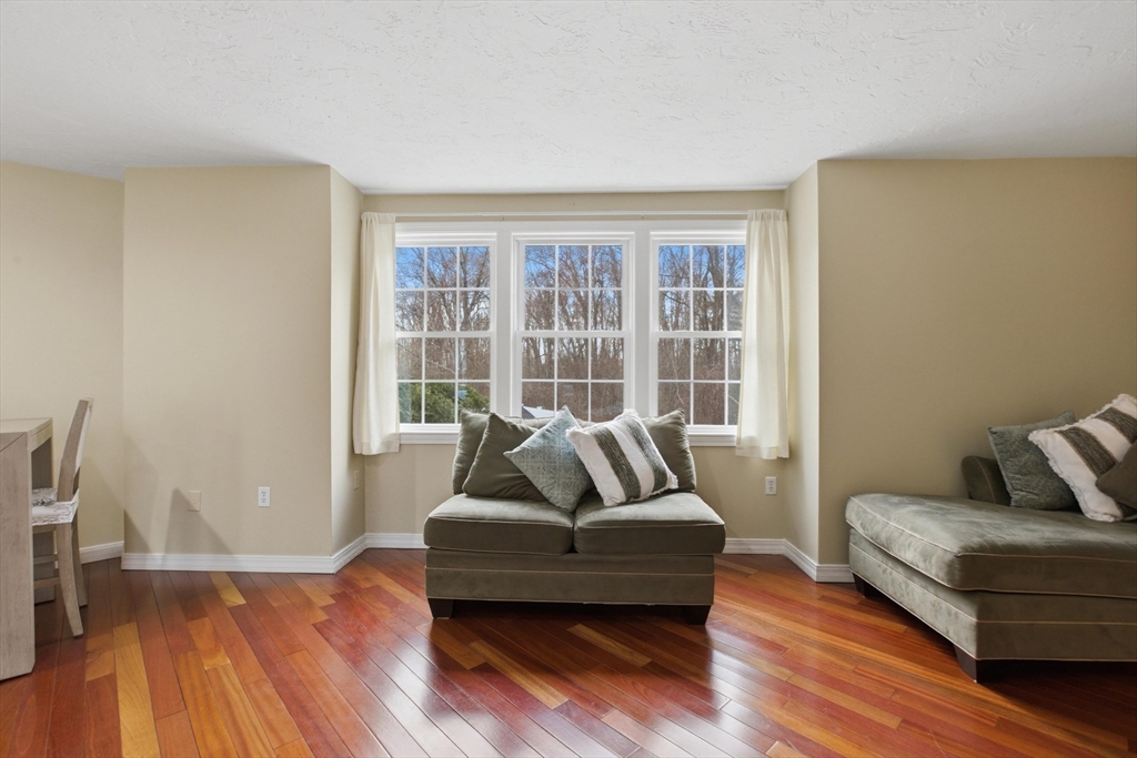 453 Turnpike St 19