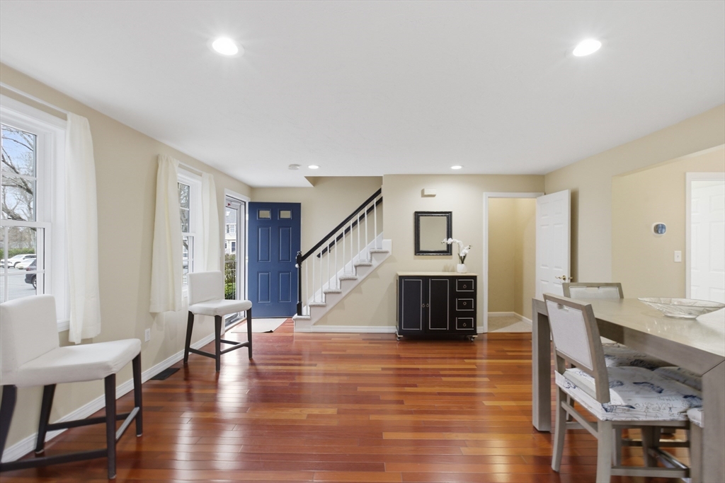 453 Turnpike St 19