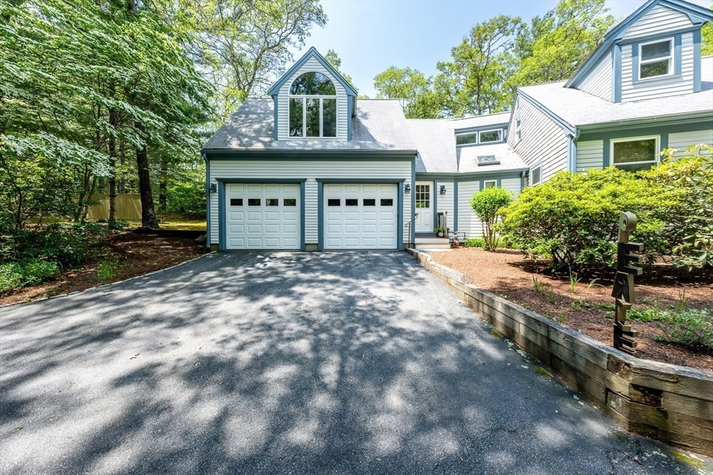 239 Whistleberry Dr