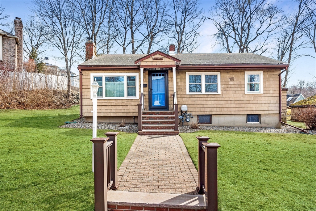 3 Desmond Drive