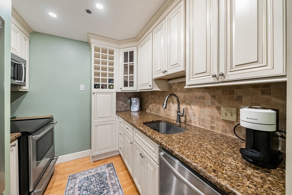 100 Fulton Street 3C