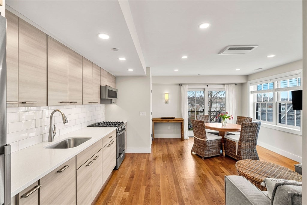 Photo of 8 Hale Street, Rockport, MA