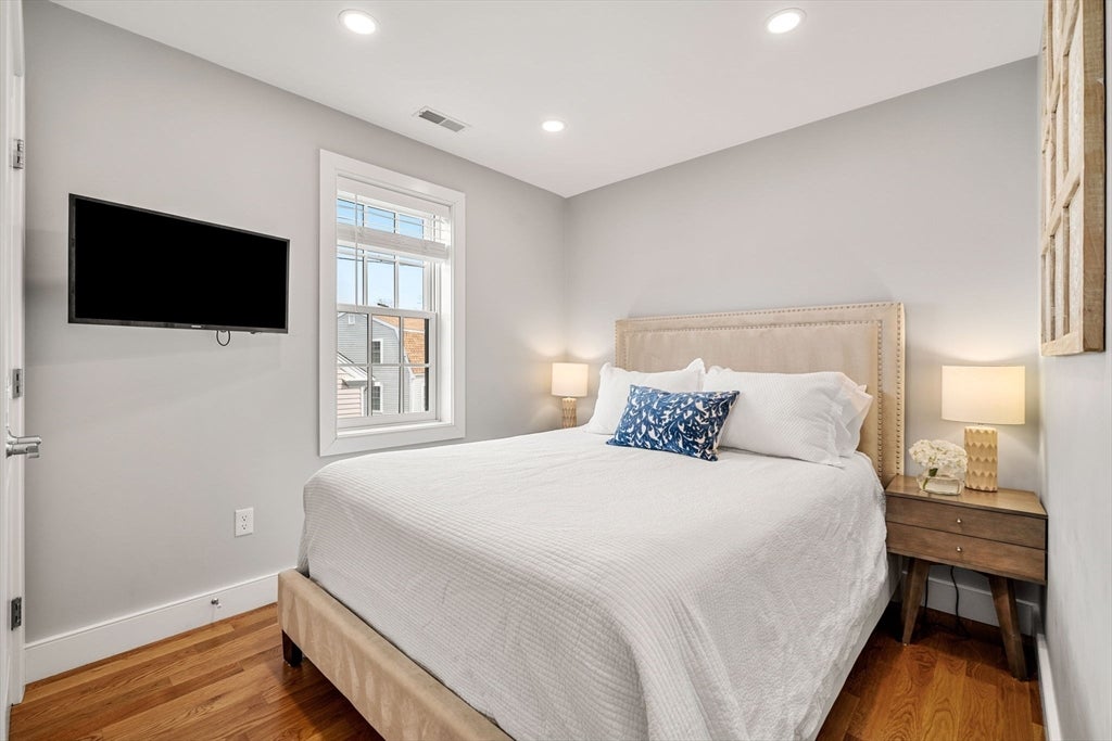 8 Hale Street #2, Rockport, MA Photo #11