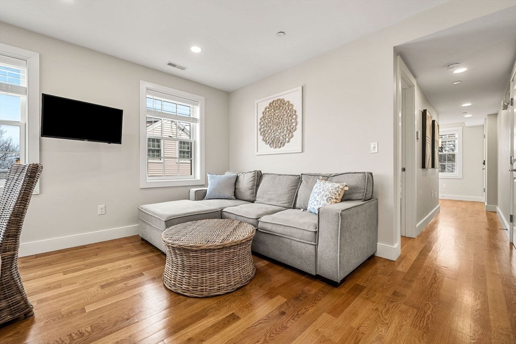8 Hale Street #2, Rockport, MA Photo #9