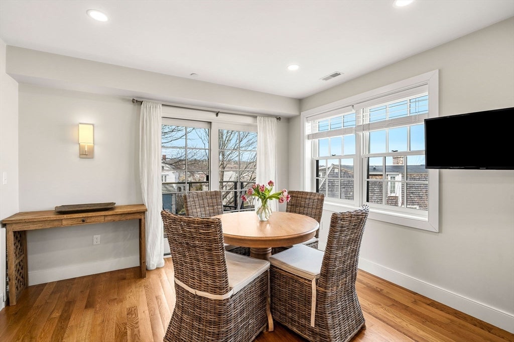 8 Hale Street 2