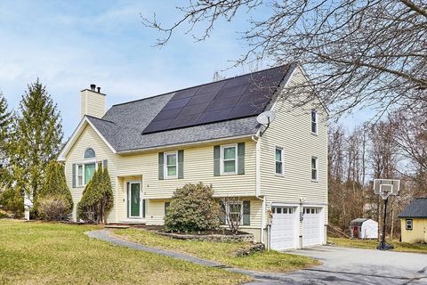 10 Merrimac Dr Pepperell MA 01463