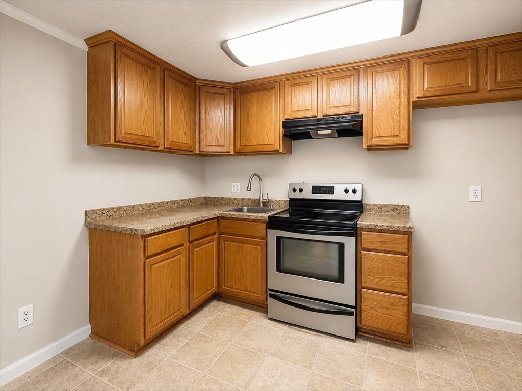 11 Auna Dr #6, Brockton, MA Photo #2