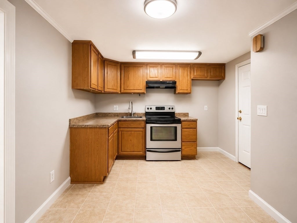 11 Auna Dr #6, Brockton, MA Photo #3