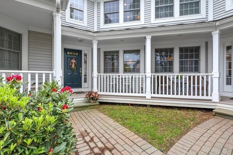 10 Highcroft Way 10 Hopkinton MA 01748