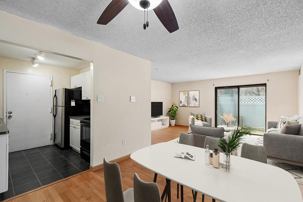8 Village Way 4