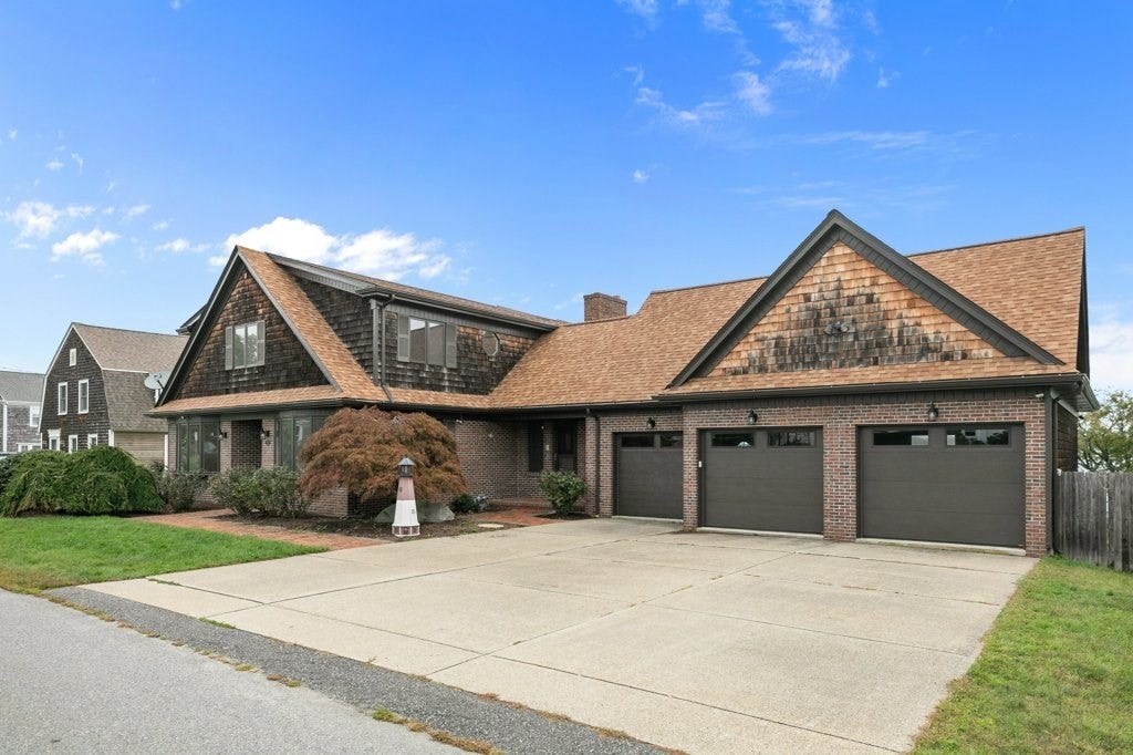 68 Seaview Ave, Swansea, MA, 68 Seaview Ave, Swansea, MA Photo #3