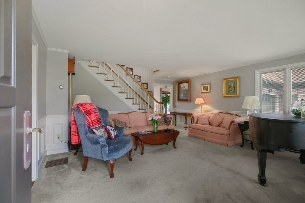 68 Seaview Ave, Swansea, MA, 68 Seaview Ave, Swansea, MA Photo #13