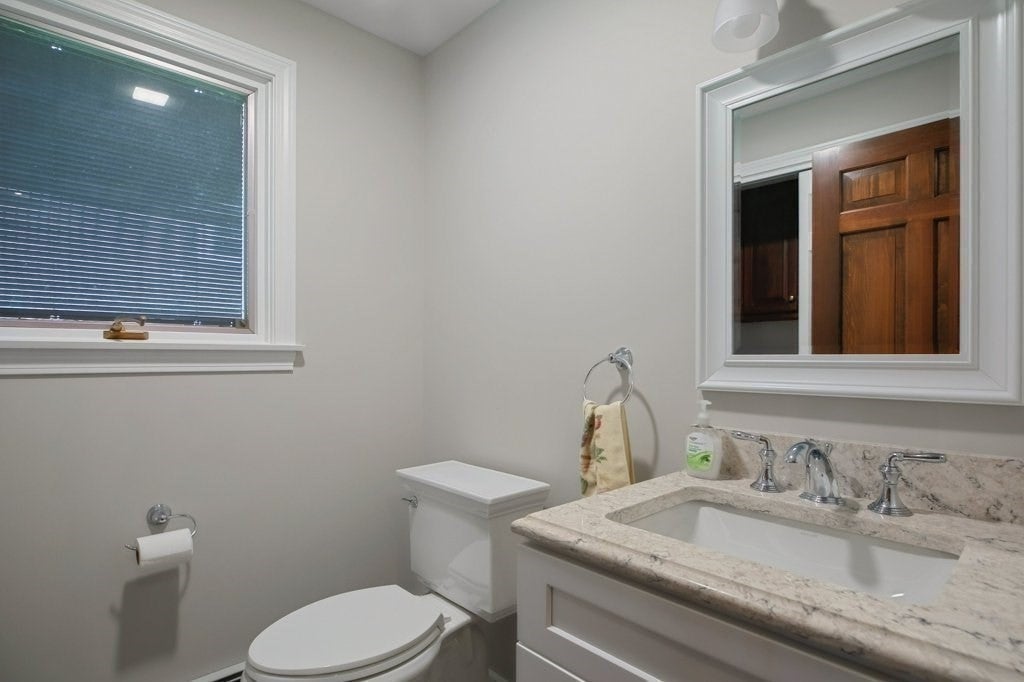 68 Seaview Ave, Swansea, MA, 68 Seaview Ave, Swansea, MA Photo #16