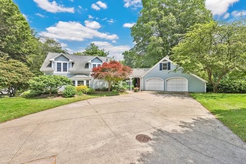 Photo of 95 South Main St, Belchertown, MA 01007 (MLS # 73500924)