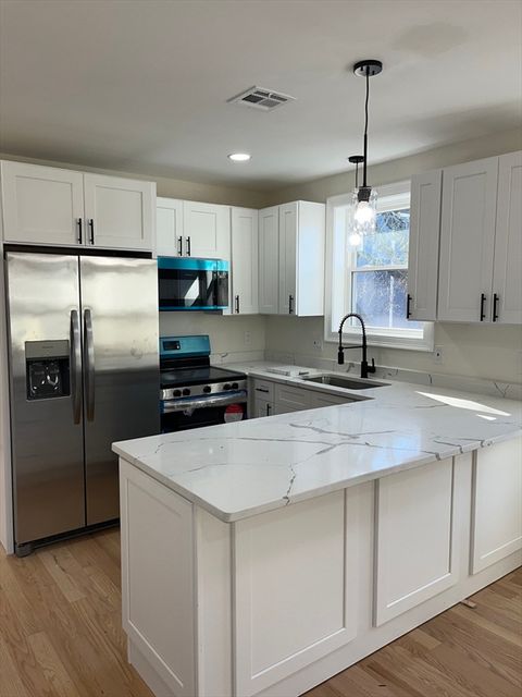 136 Houston St Providence RI 02905