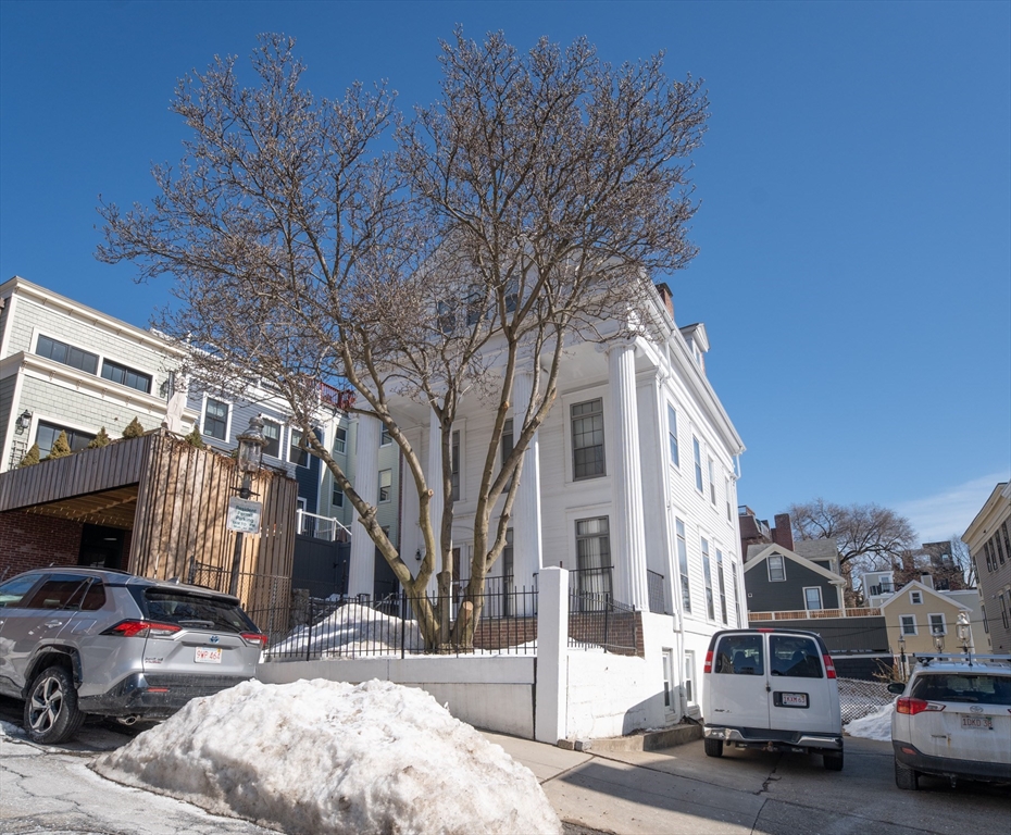 33 Cordis Street