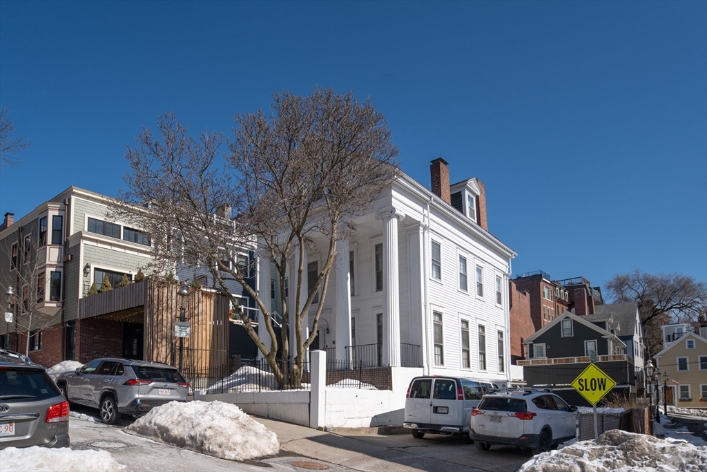 33 Cordis Street