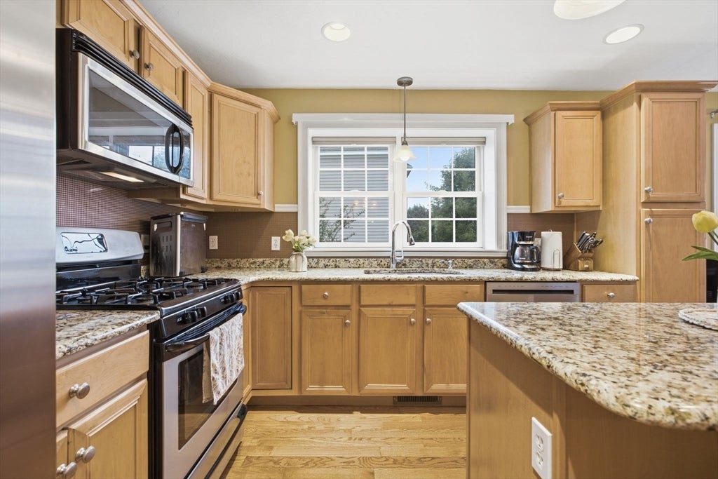 1975 Middlesex St #19, Lowell, MA, 1975 Middlesex St #19, Lowell, MA Photo #9