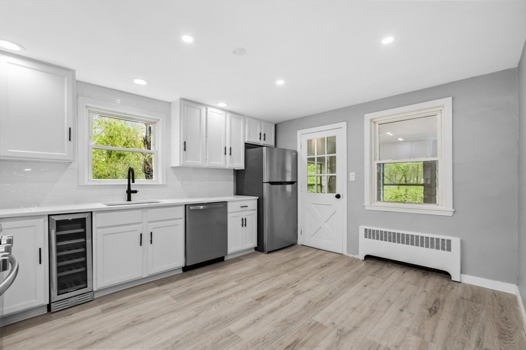 255 West St