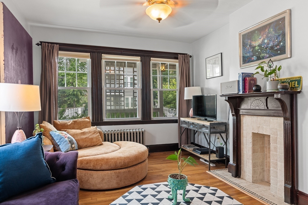 75 Rossmore Rd 2