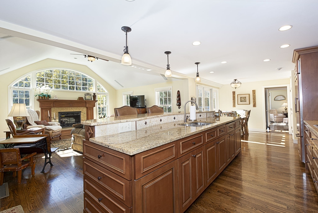 93 Winfield Rd