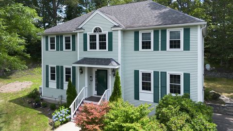 9 Heidi Ln Grafton MA 01519
