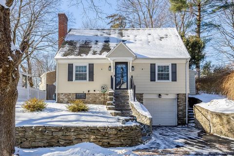 Photo of 23 Tiverton Parkway, Worcester, MA 01602 (MLS # 73468158)
