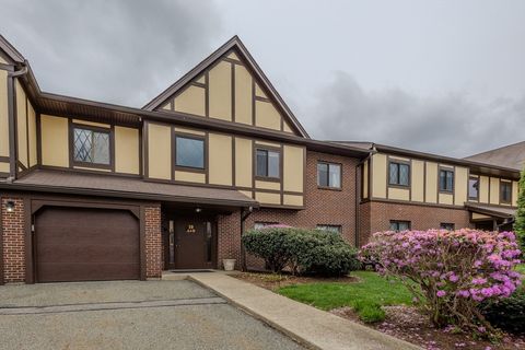 Photo of 19 Rainbow Pond Dr #B2, Walpole, MA 02081 (MLS # 73513258)