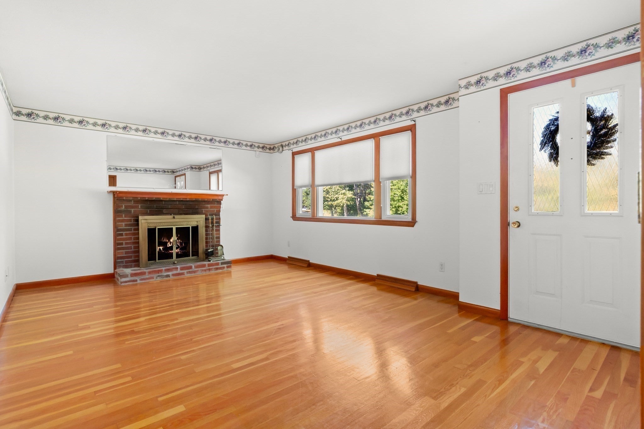 163 Center St, Groveland, MA, 163 Center St, Groveland, MA Photo #4