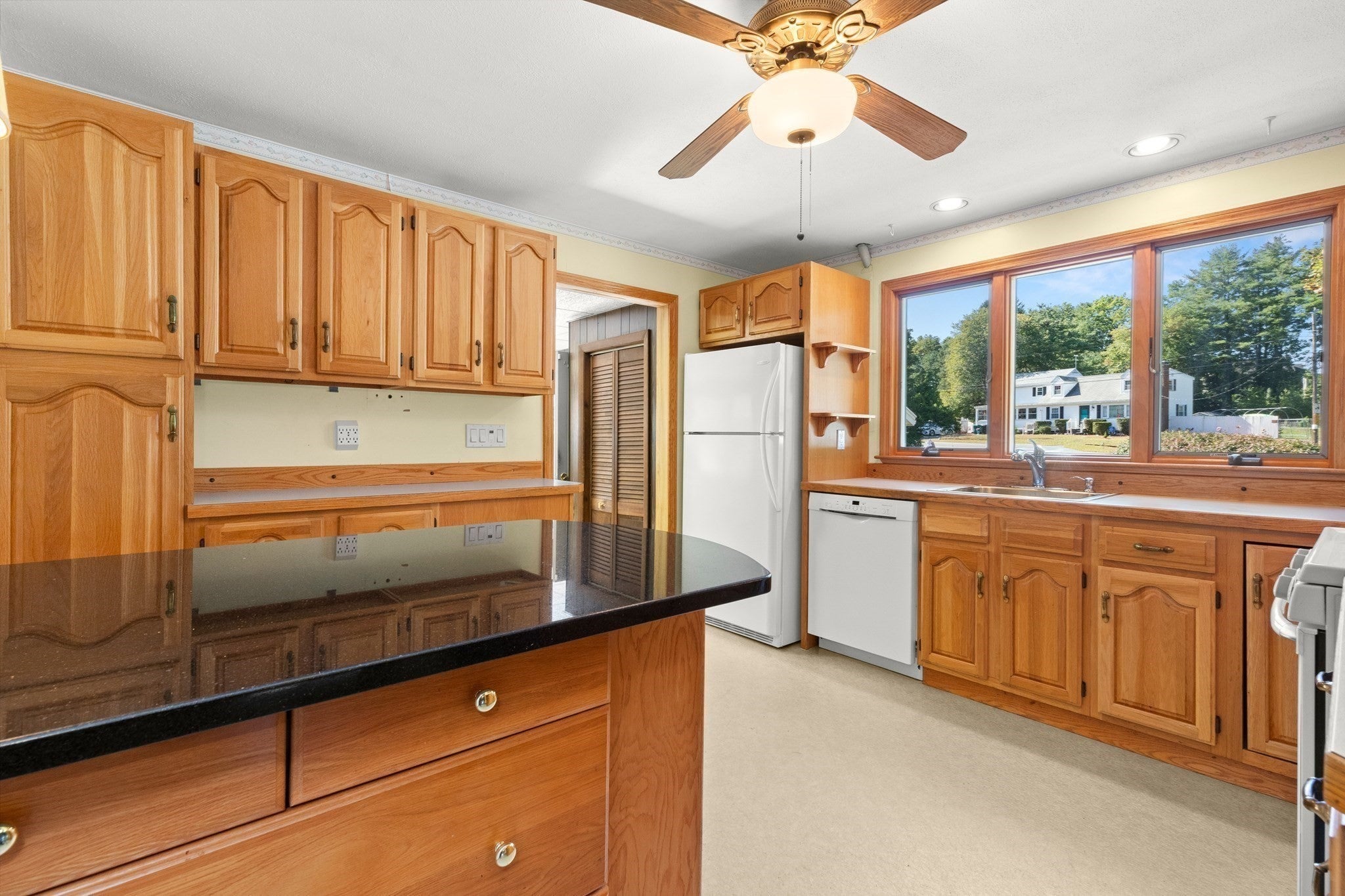 163 Center St, Groveland, MA, 163 Center St, Groveland, MA Photo #8