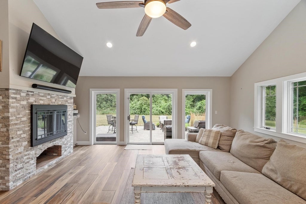 241 Reservoir Rd
