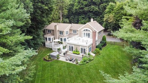 758 South Street Needham MA 02492
