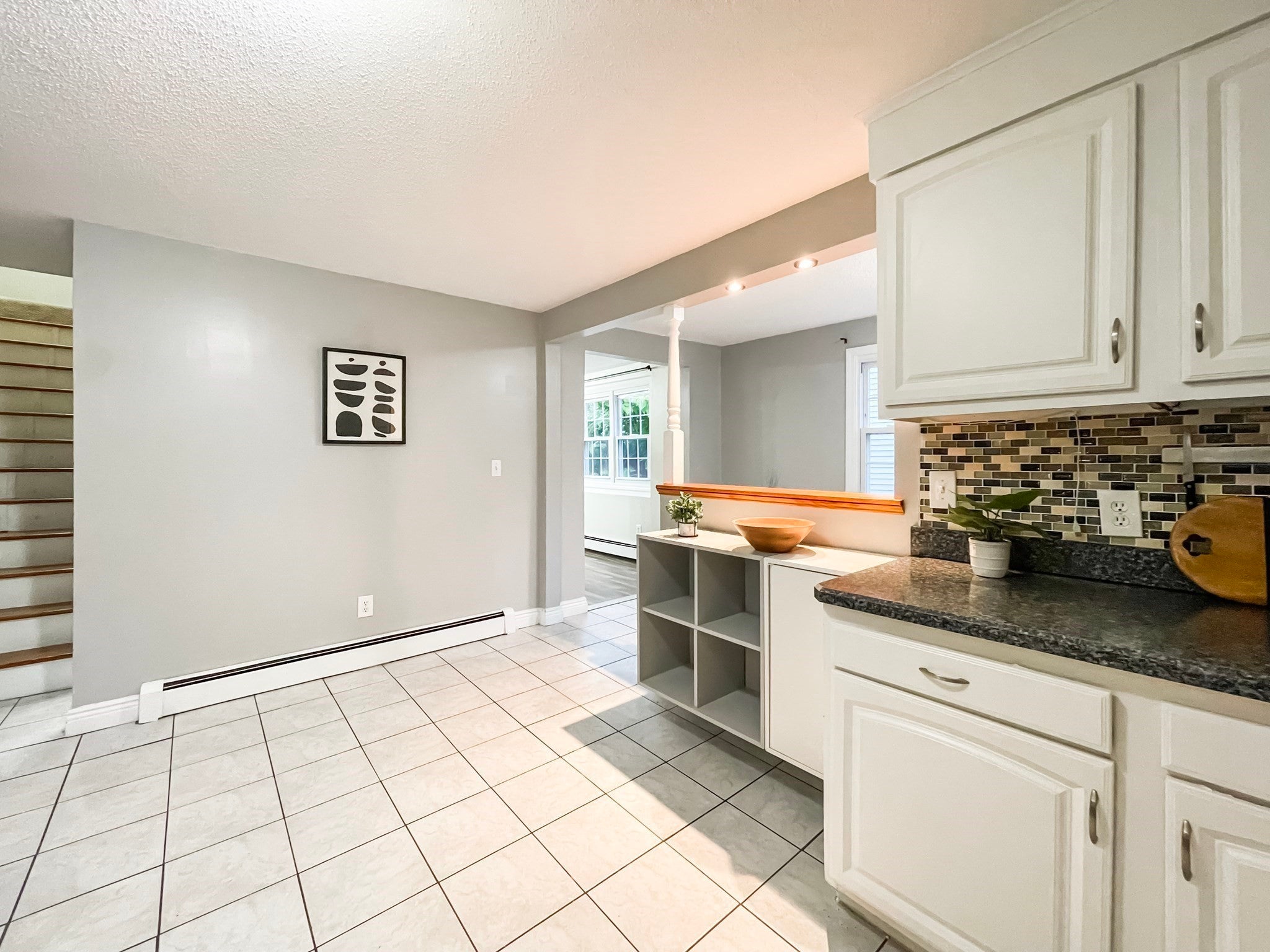 28 Wells Ave, Chicopee, MA, 28 Wells Ave, Chicopee, MA Photo #4