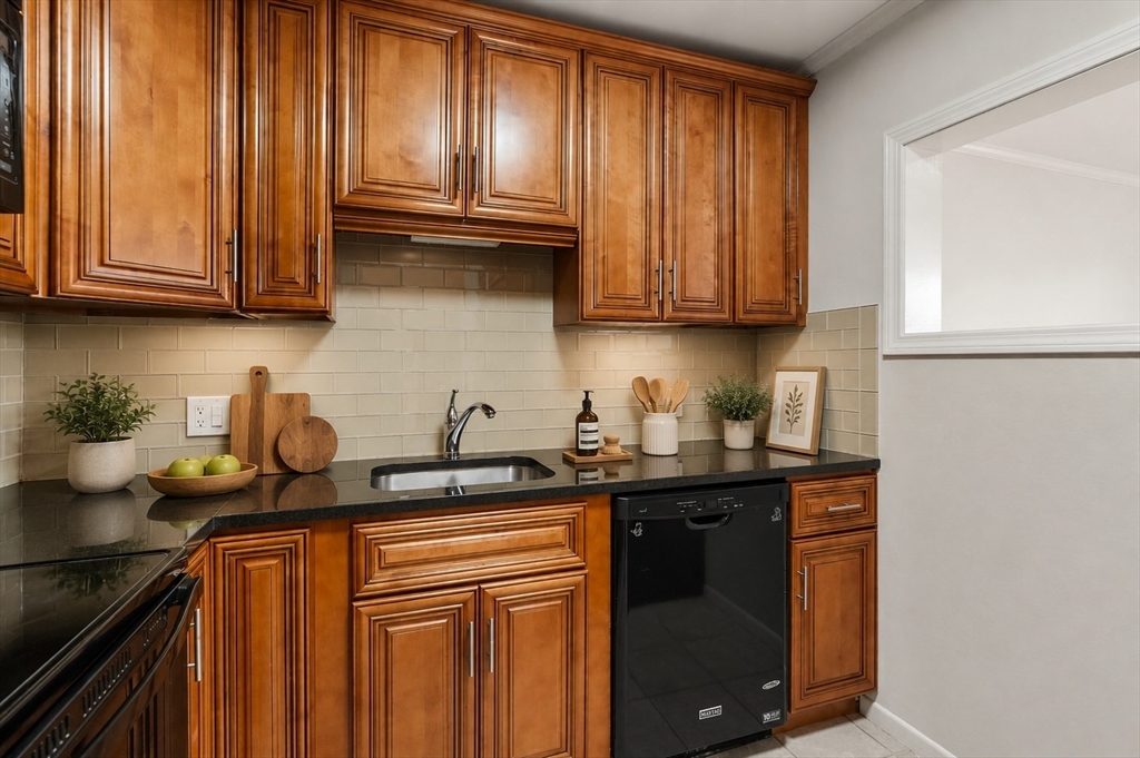 4 Tara Dr #4, Weymouth, MA, 4 Tara Dr #4, Weymouth, MA Photo #5
