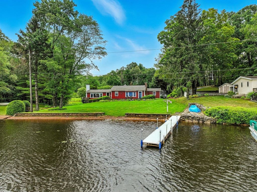 17 Moorings Way