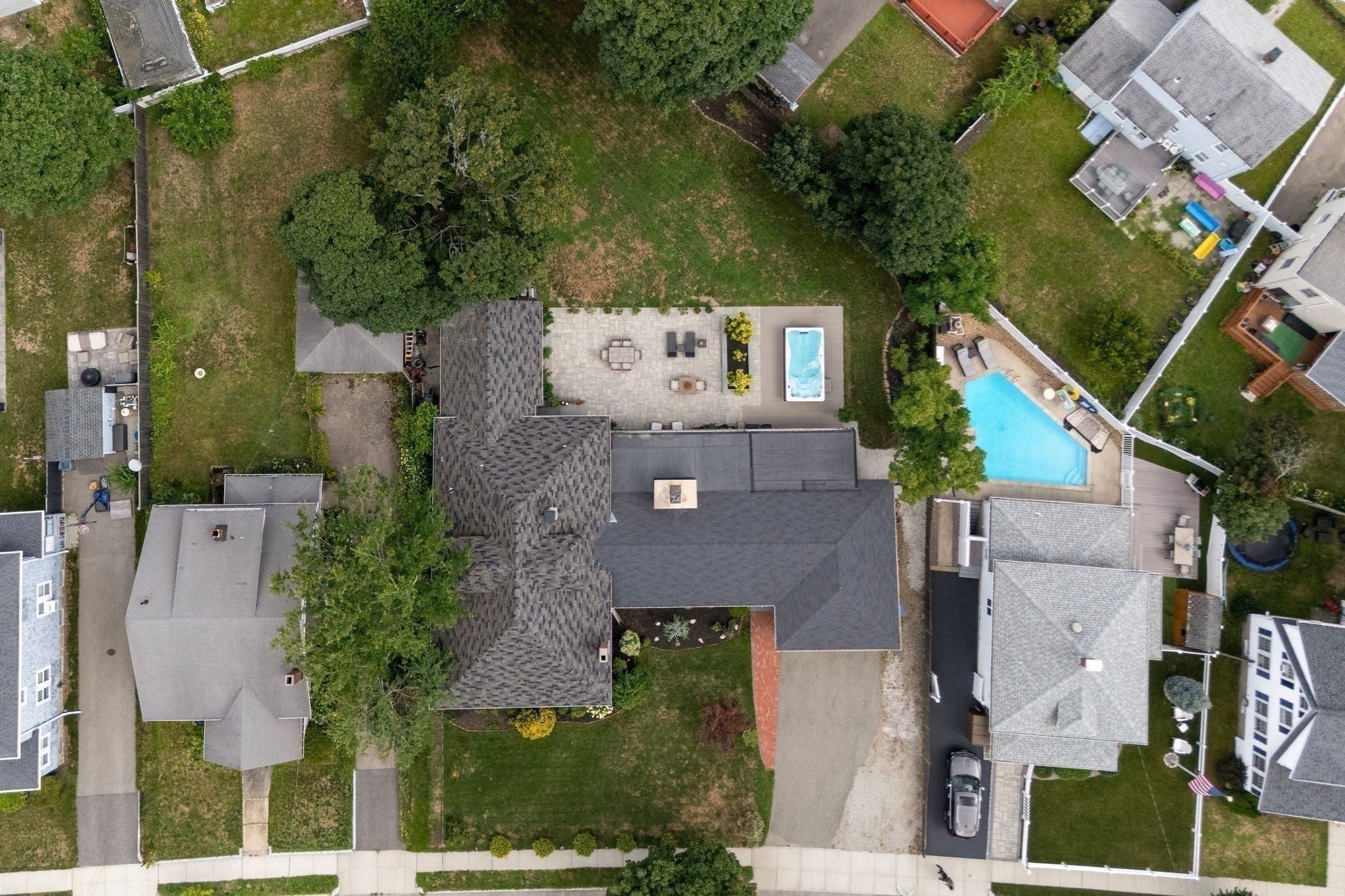 92 Narragansett Rd, Quincy, MA Photo #33