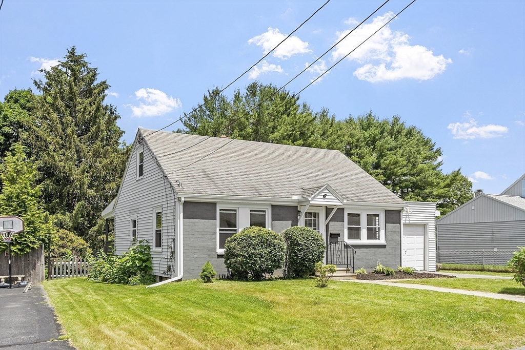 47 Hillside Ave