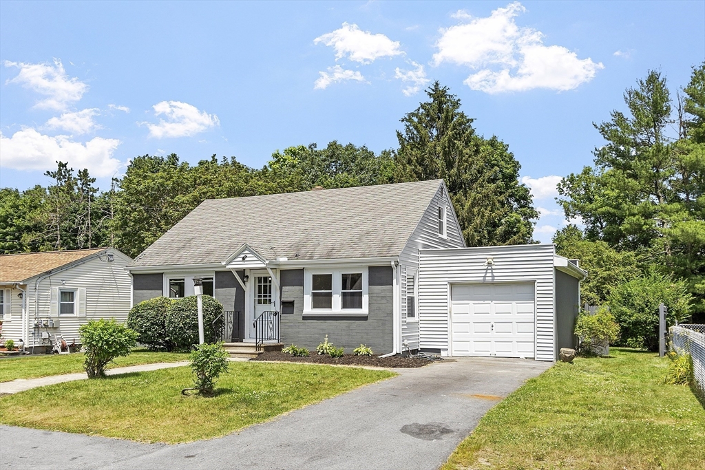 47 Hillside Ave
