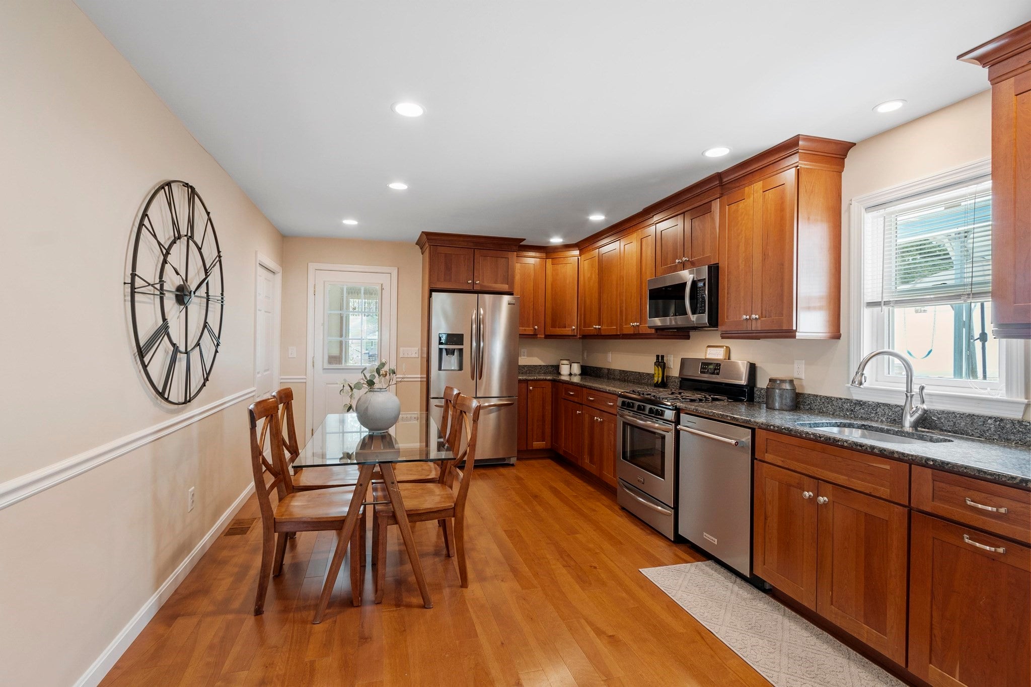 142 Bridle Road, Billerica, MA Photo #9