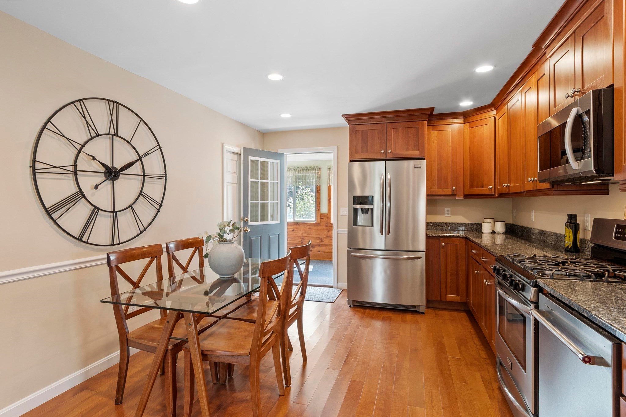 142 Bridle Road, Billerica, MA Photo #8