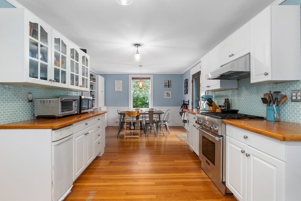 12 Baincroft Rd