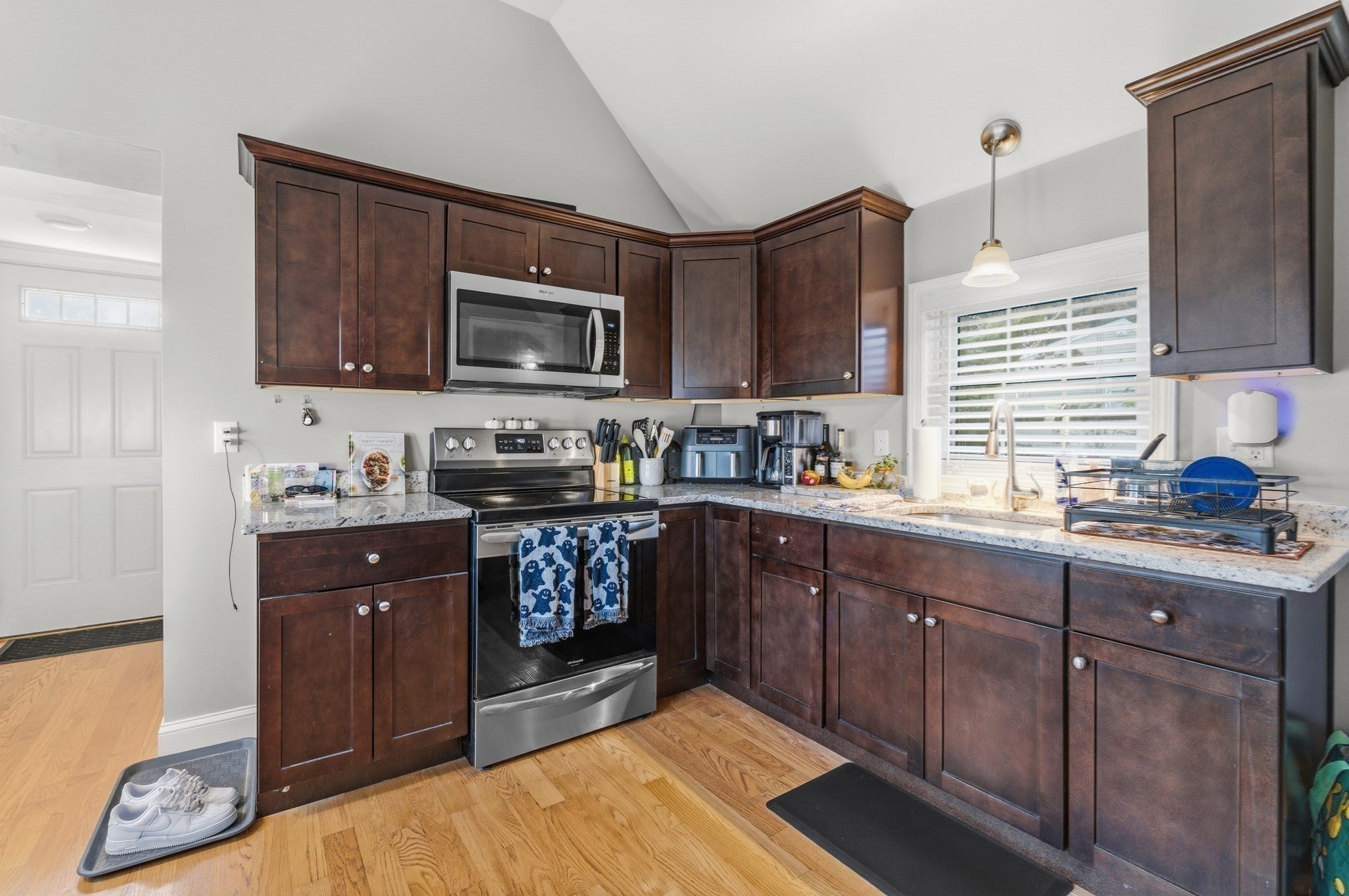 102 Jerome St, Berkley, MA, 102 Jerome St, Berkley, MA Photo #17