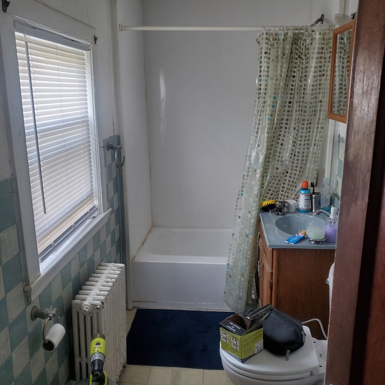 27 Halborn St