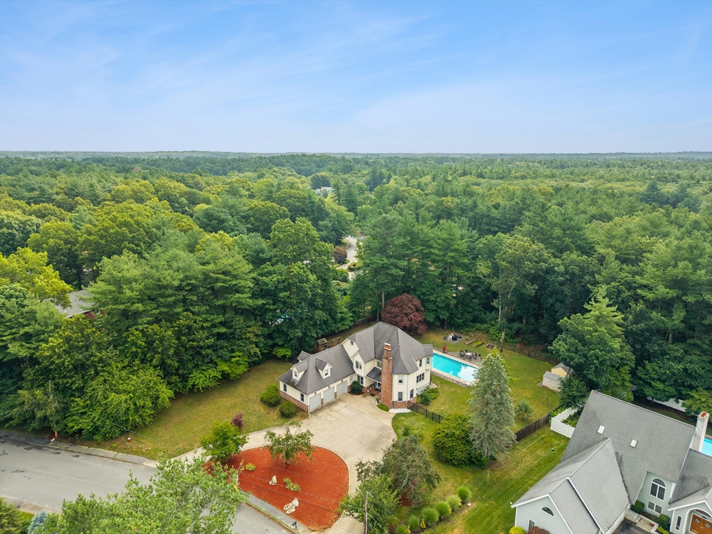 105 Lounsbury Dr