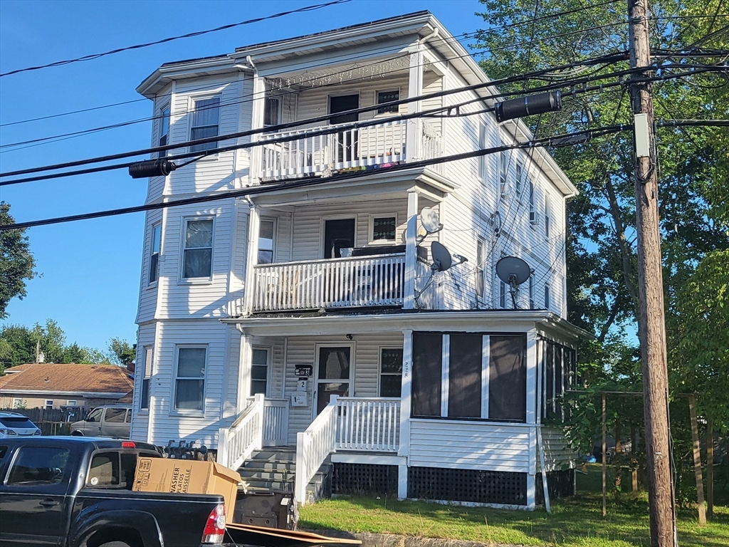 228 Forest Ave