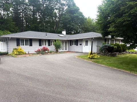 14 Eisenhower Rd Framingham MA 01701