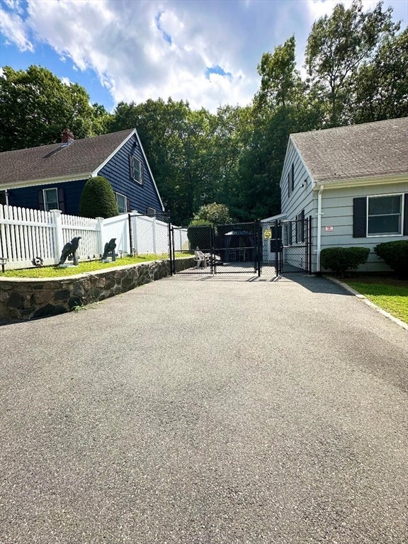 15 Cannon Rock Road
