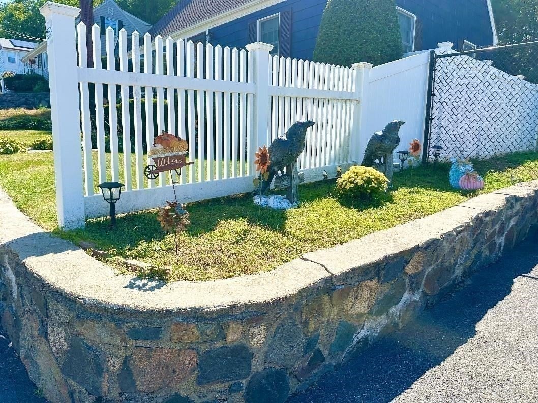15 Cannon Rock Road, Lynn, MA Photo #4