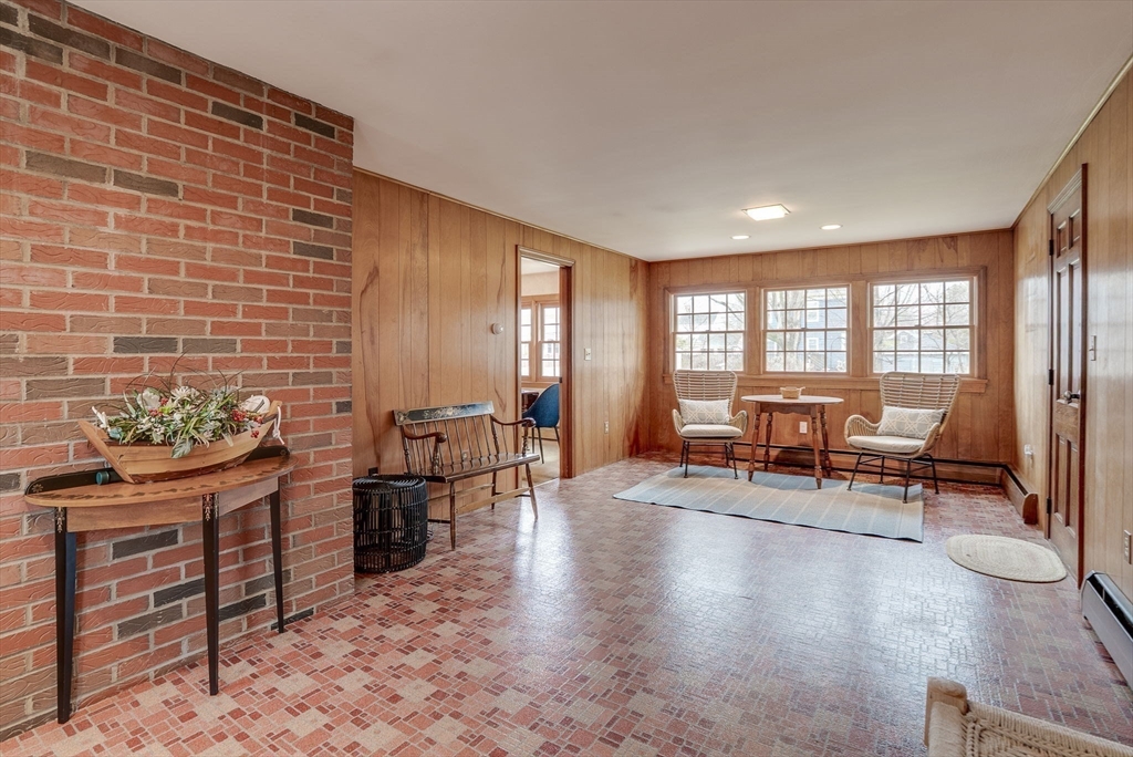 12 Upland Rd