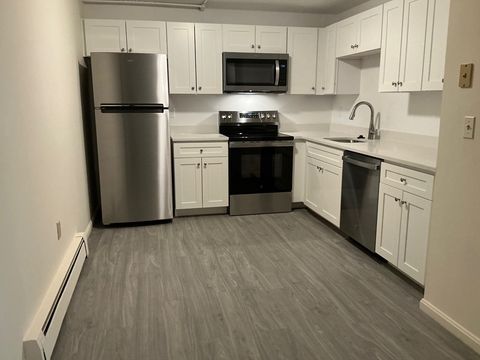 121 North St 2 Medfield MA 02052